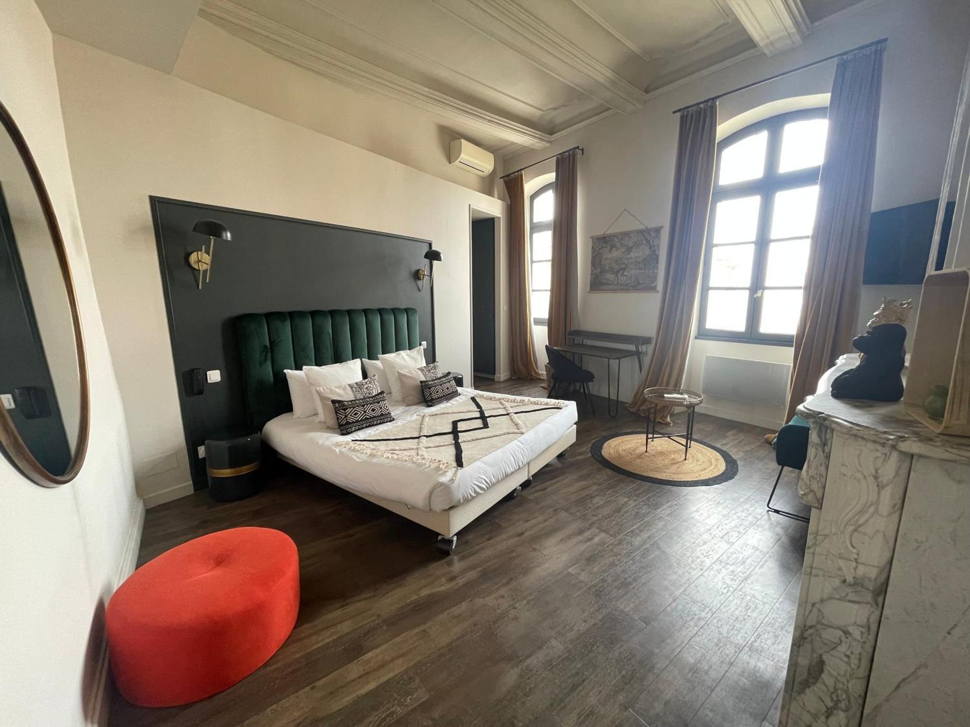 Le Victoria Boutique Hotel Saint-Paul-Trois-Chateaux Exterior photo