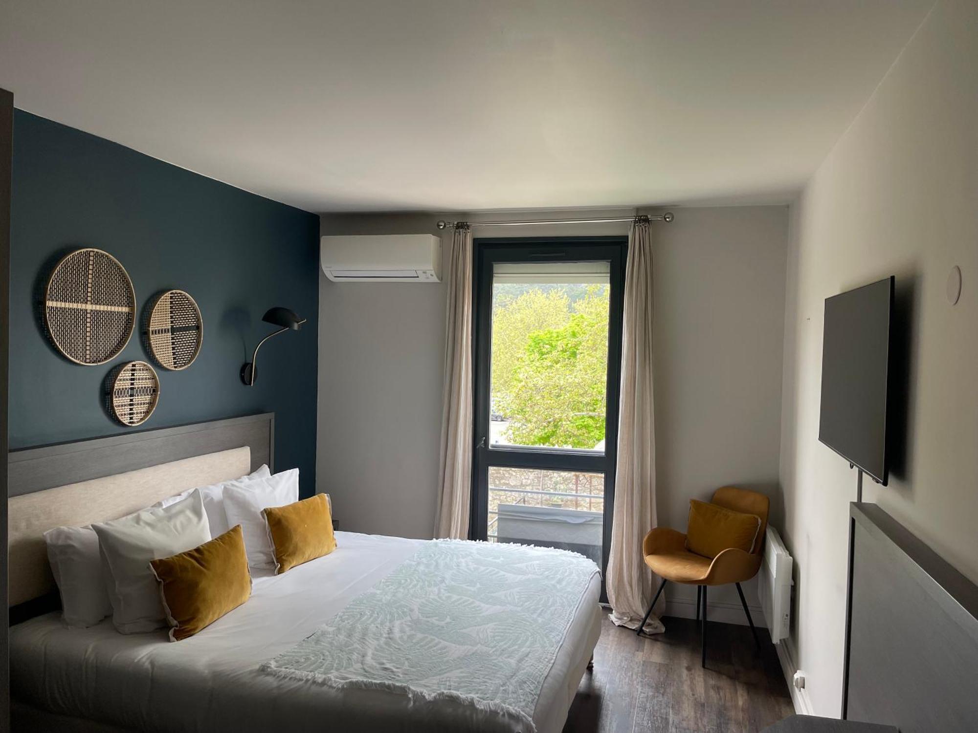 Le Victoria Boutique Hotel Saint-Paul-Trois-Chateaux Exterior photo